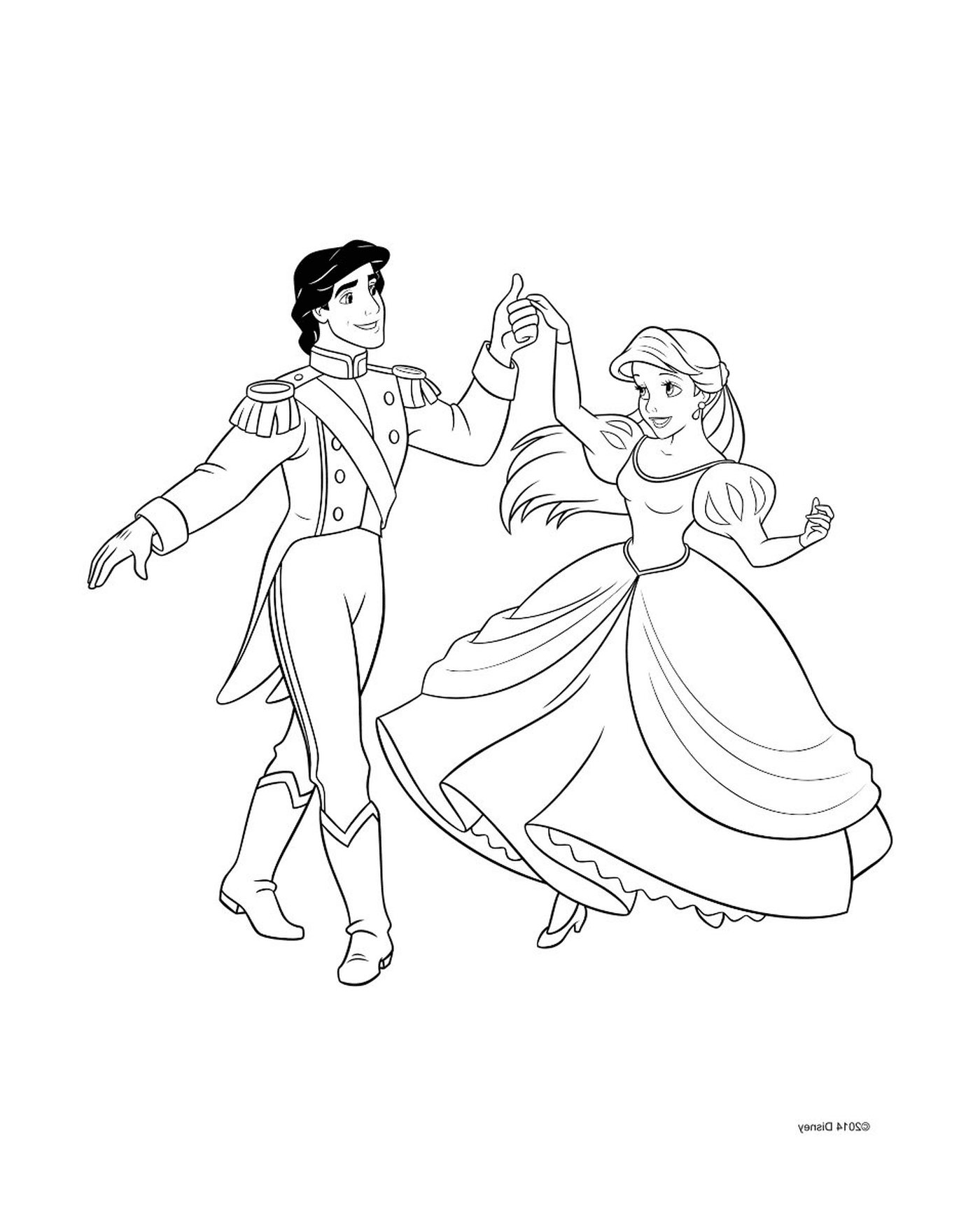  Мужчина и женщина танцуют 