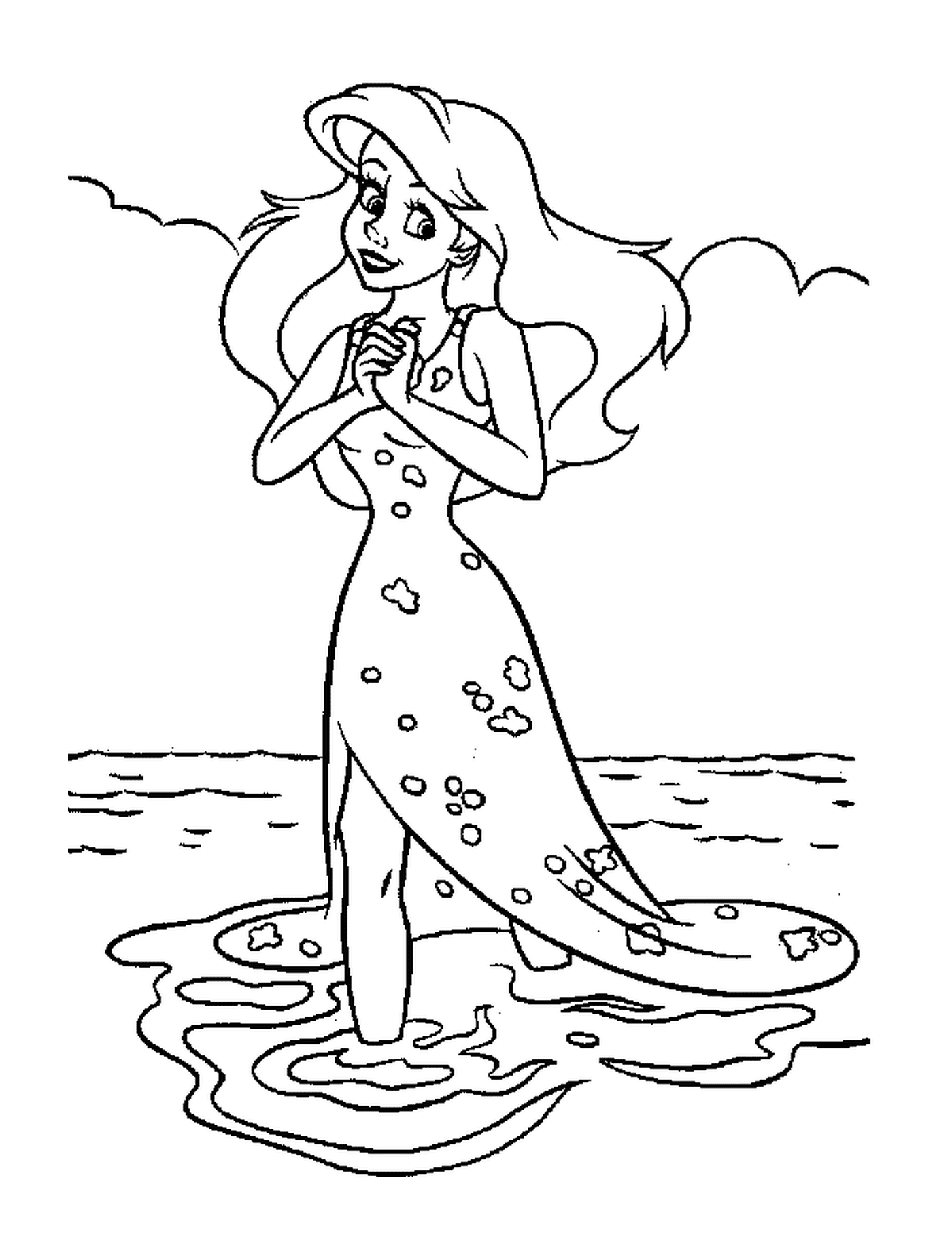  Eine Frau, die im Wasser steht 