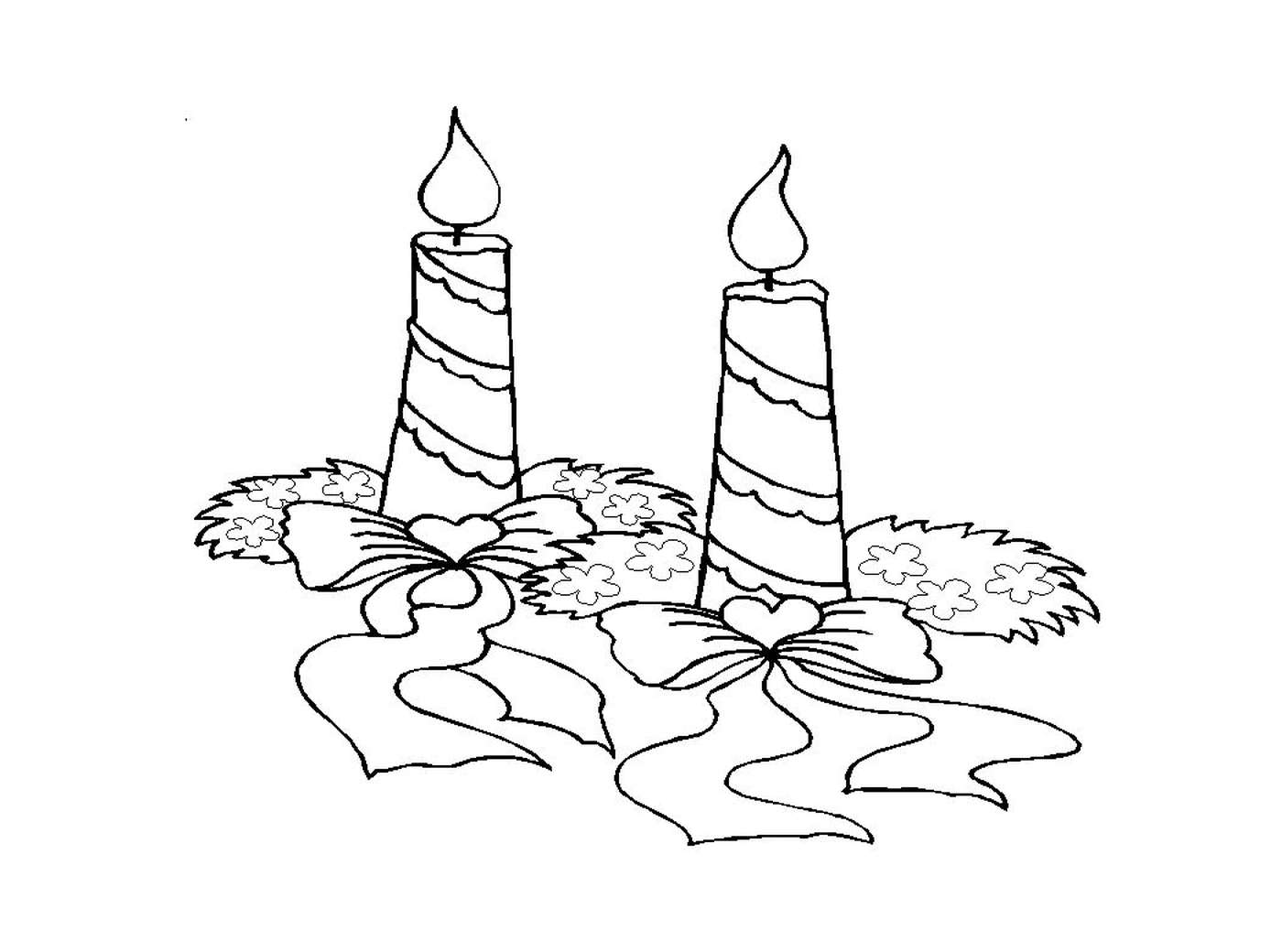  Две зажженные свечи, помещаемые на пол 