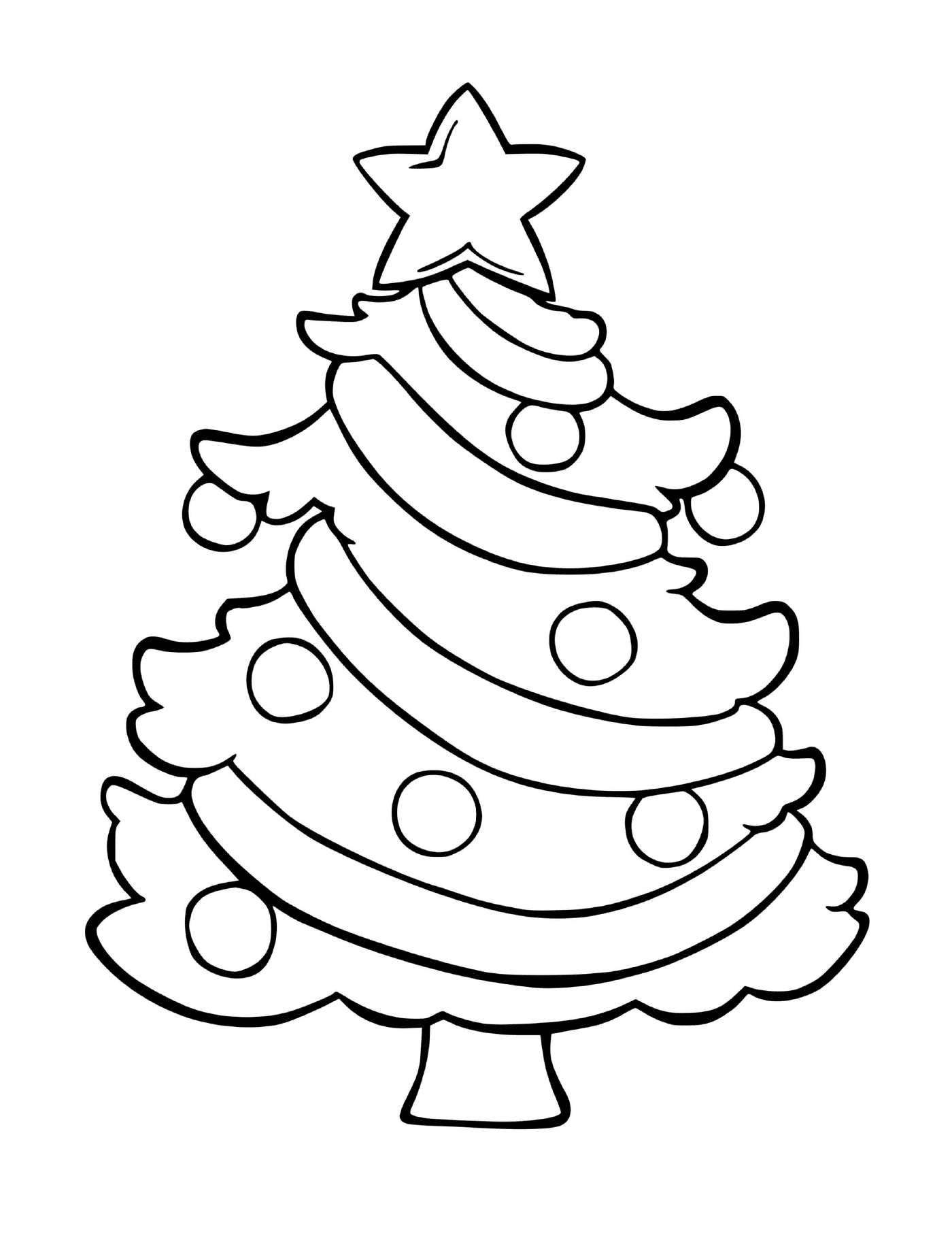  Рождественская елка с гирляндами и рождественскими шарами 