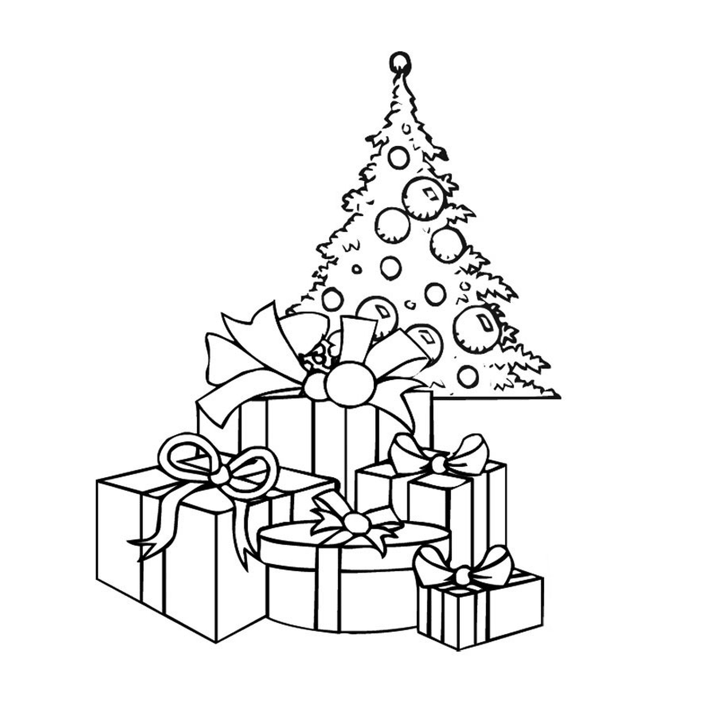  Рождественская елка с подарками под ней 