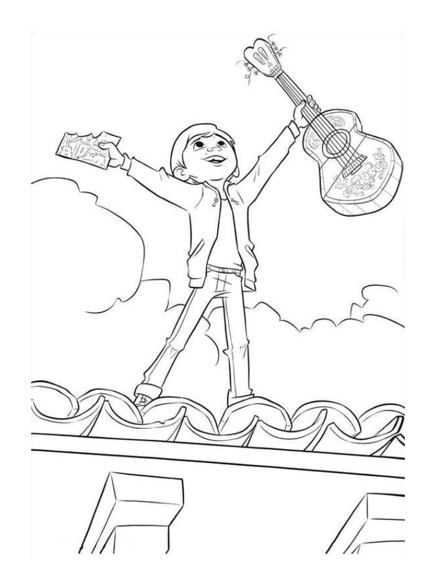  Miguel en el techo de la casa con su guitarra, símbolo de la libertad 