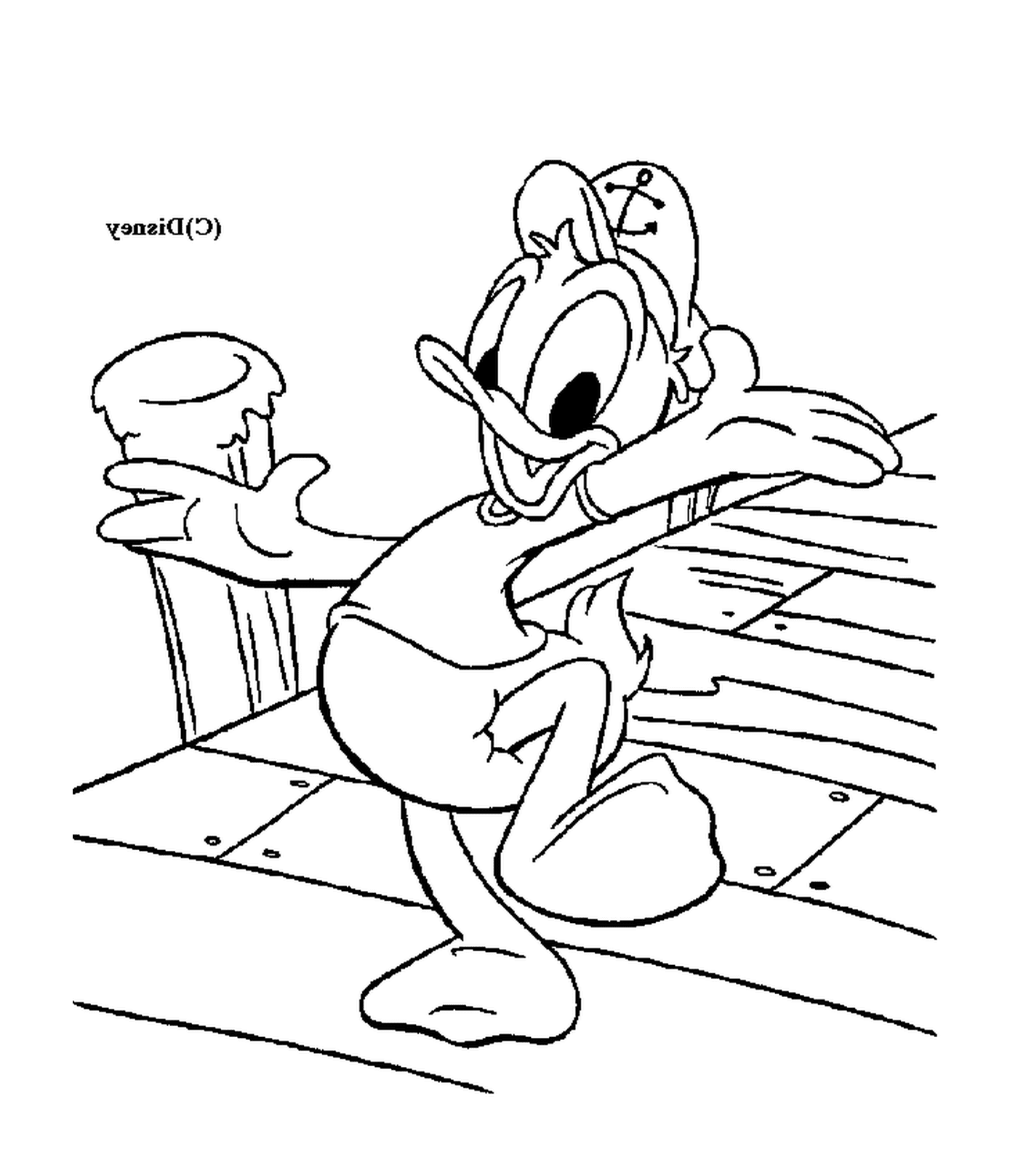  Donald, un marinaio seduto su una panchina 