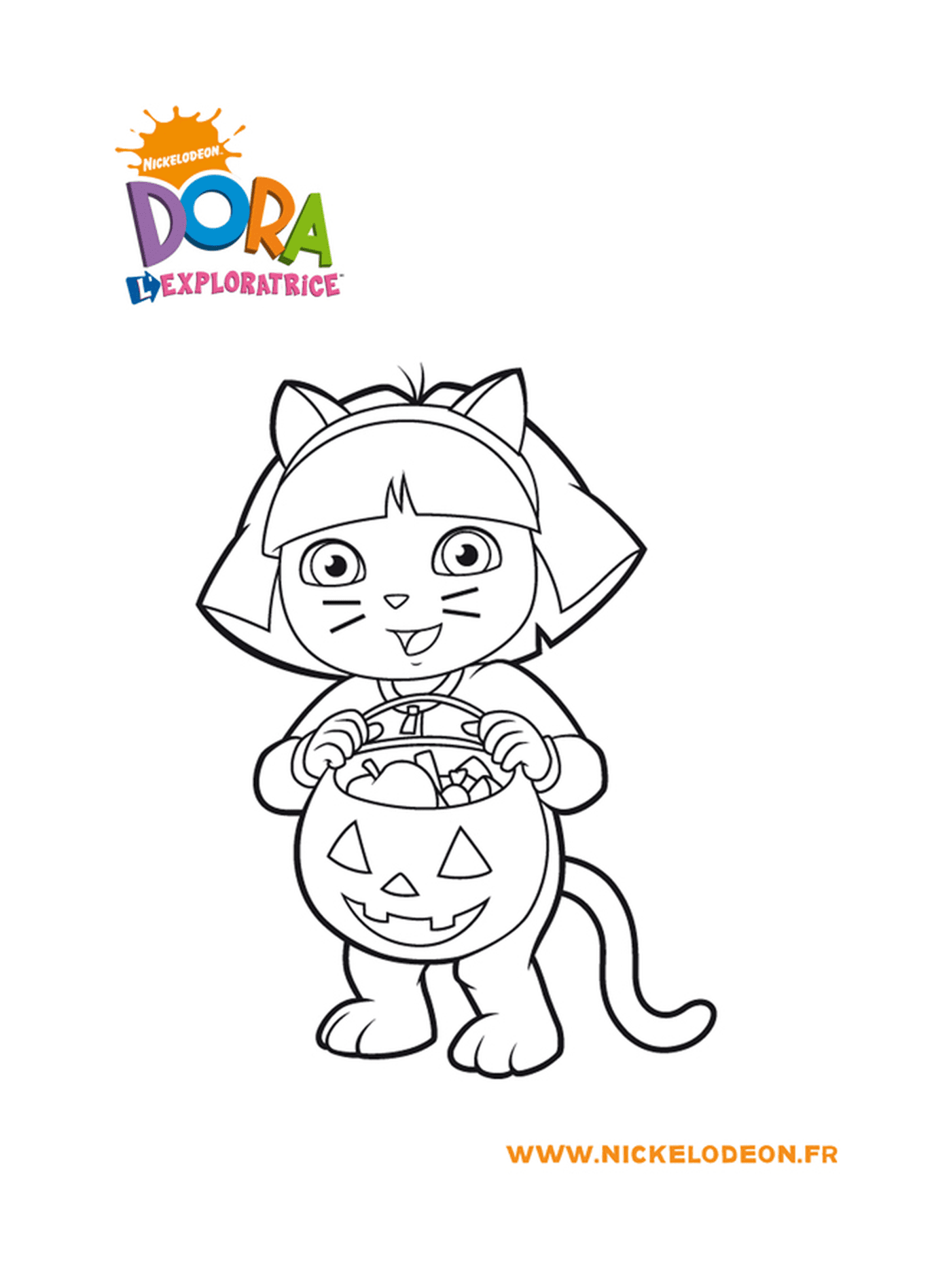  Dora y una calabaza de Halloween 