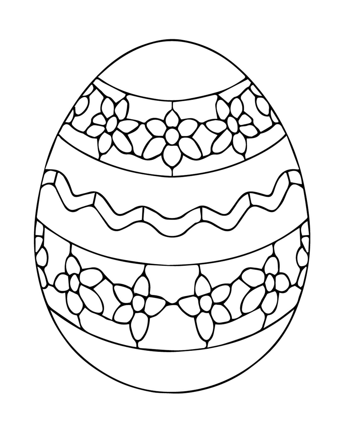  Huevo de Pascua ucraniano con patrón floral 