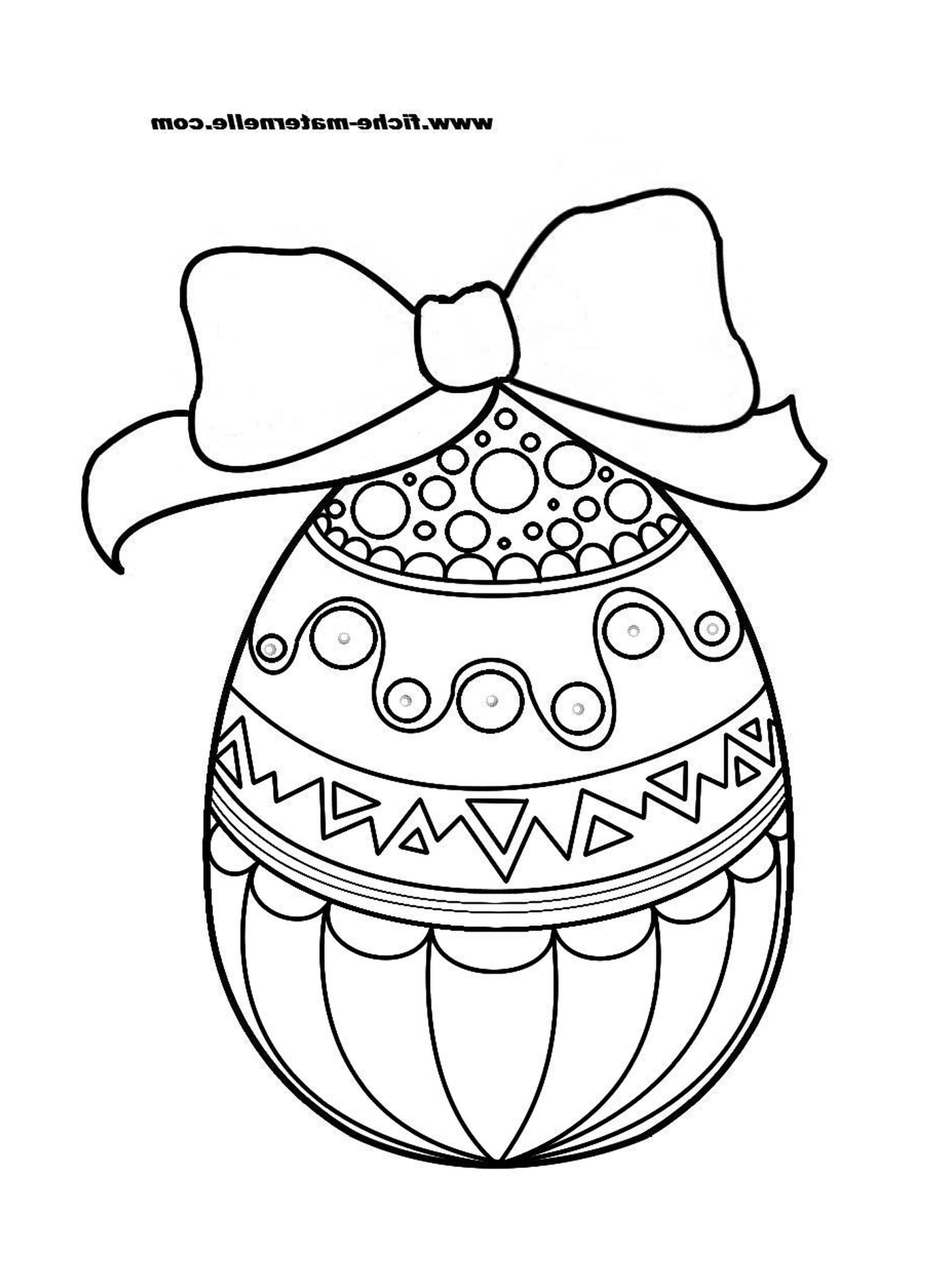  Uovo di Pasqua con nastro 