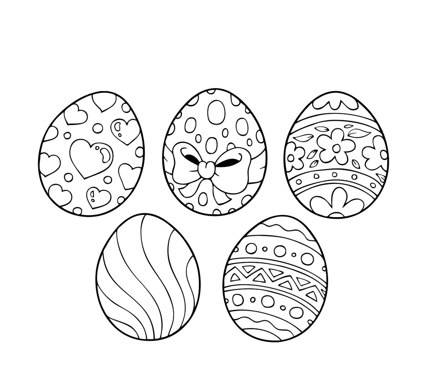  Fünf Ostereier dekoriert 
