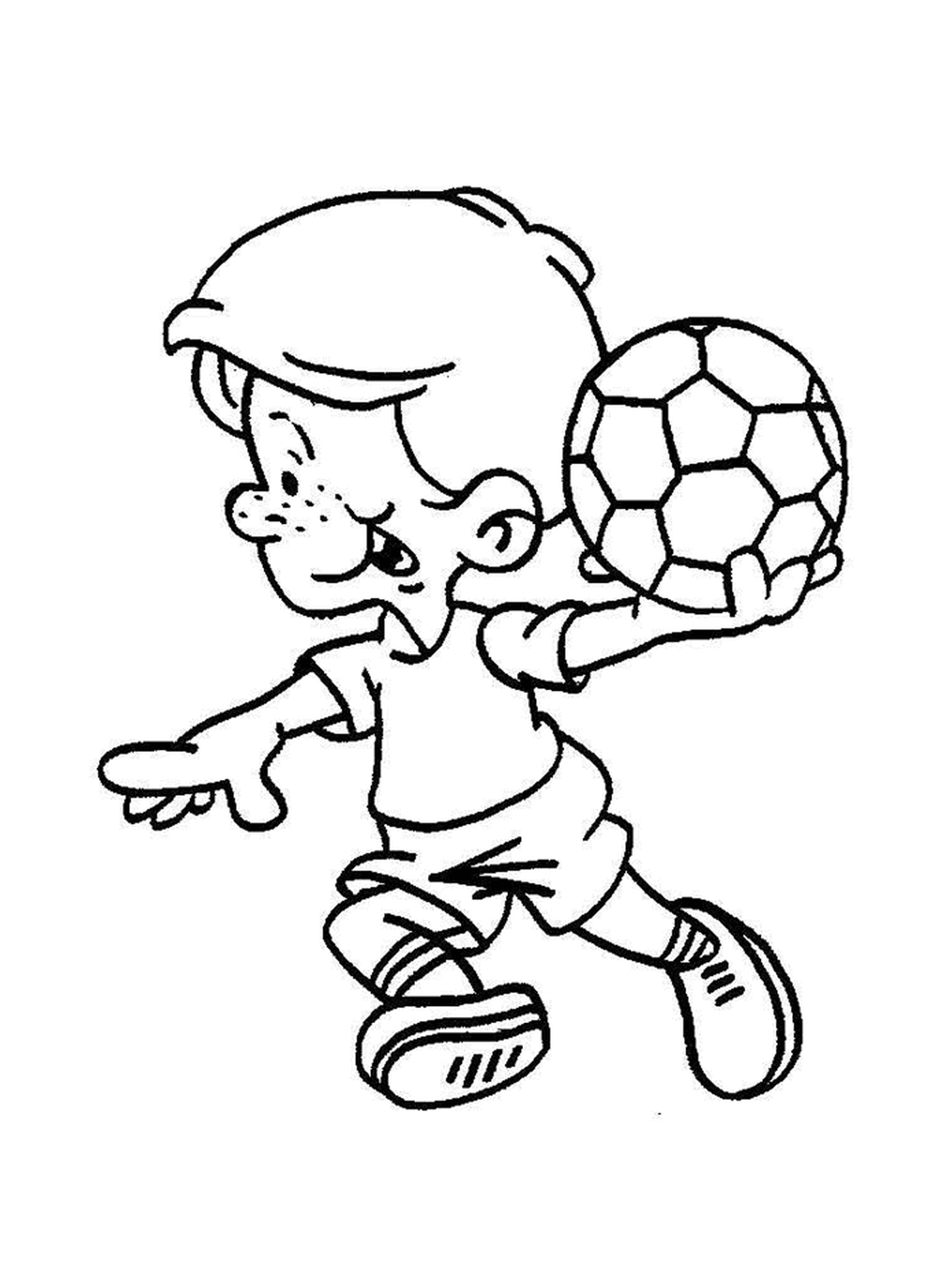  Un bambino con una palla 