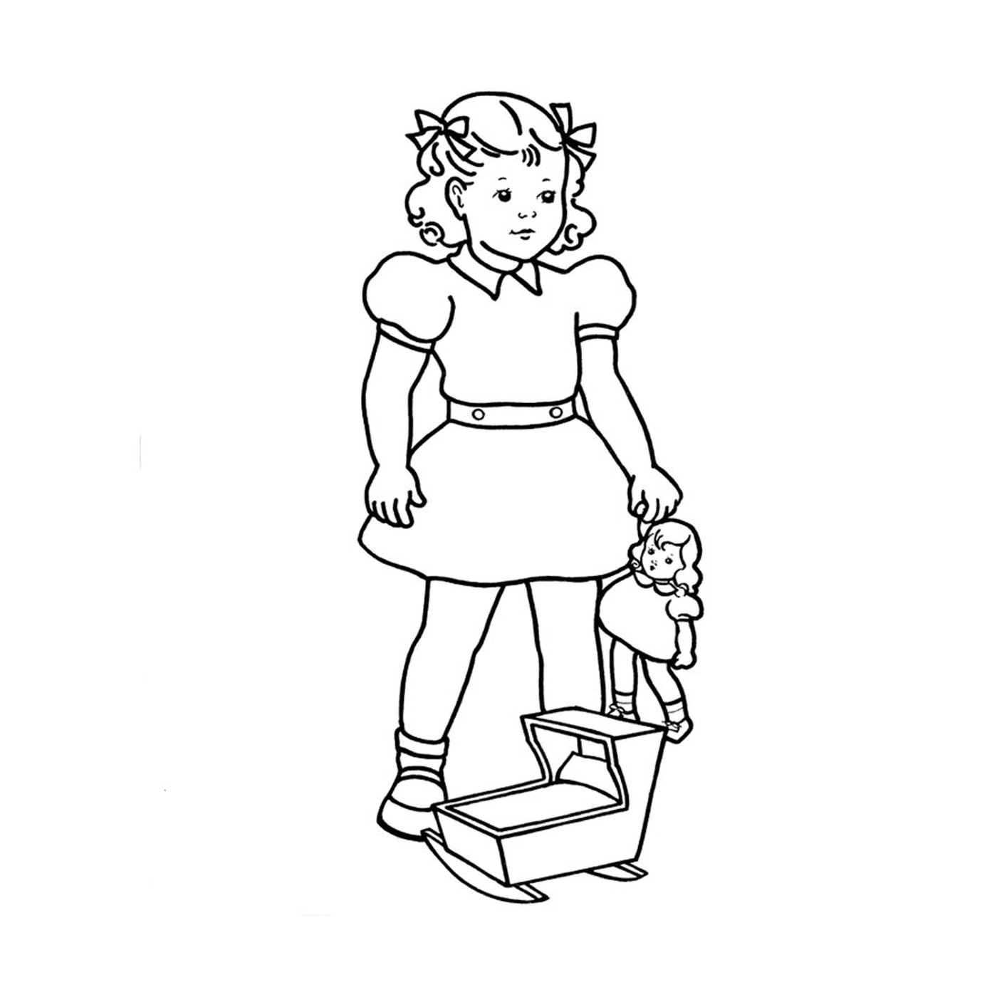  Ein kleines Mädchen, das eine Puppe hält 