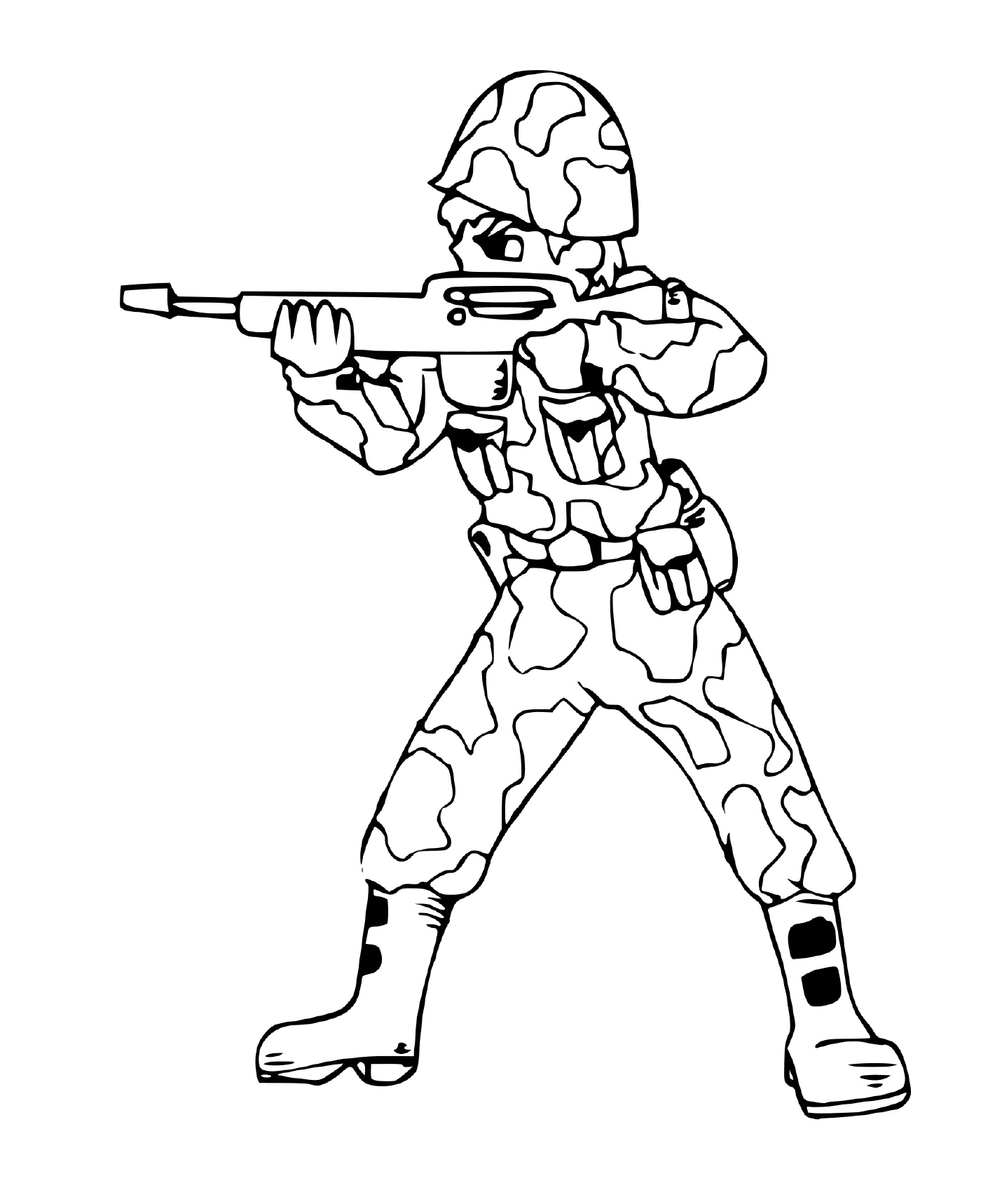  Солдат с винтовкой и маскировочным костюмом 