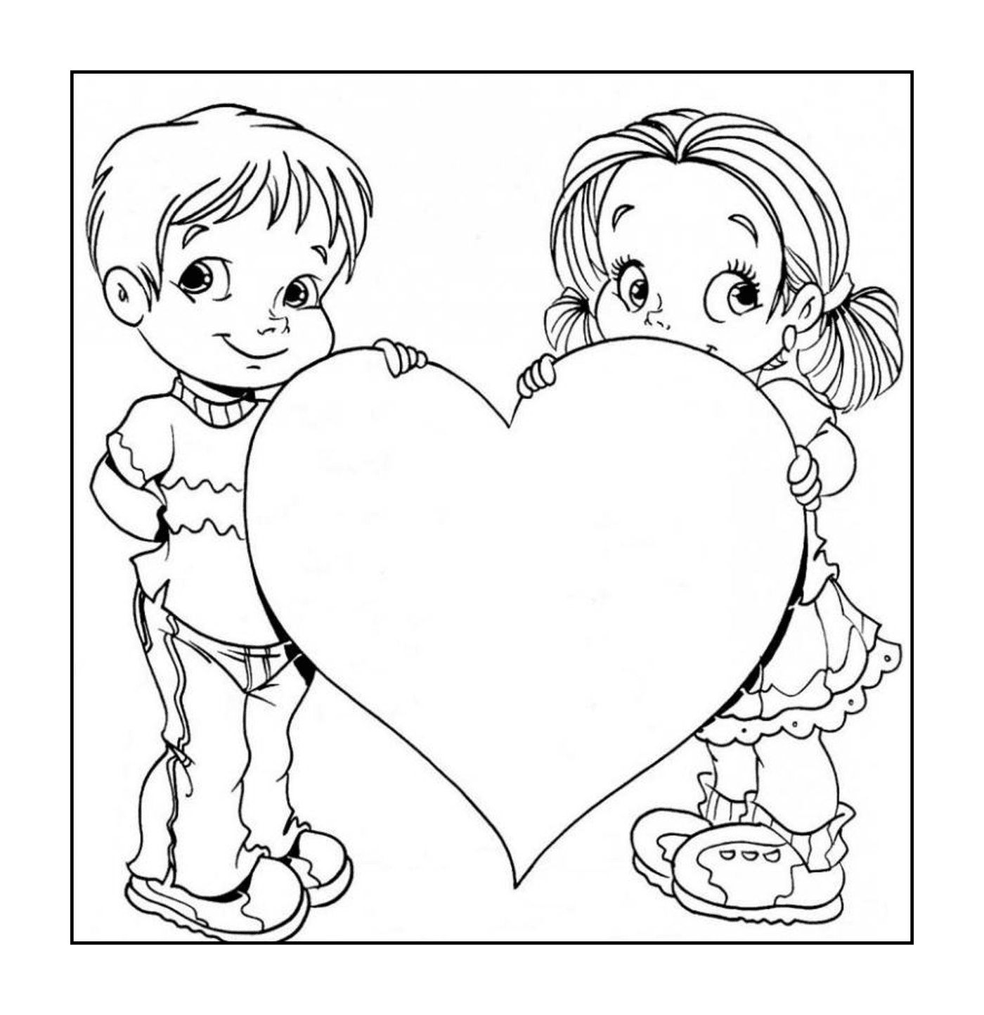  Мальчик и девочка, держащие большое сердце 