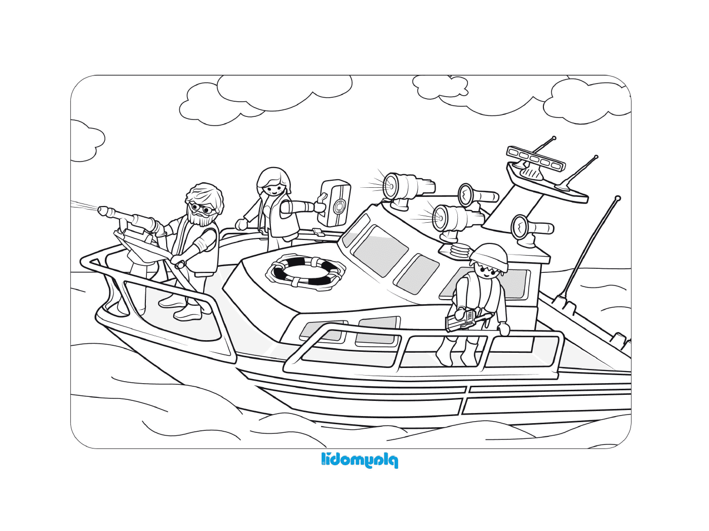  Лодка с людьми на борту 