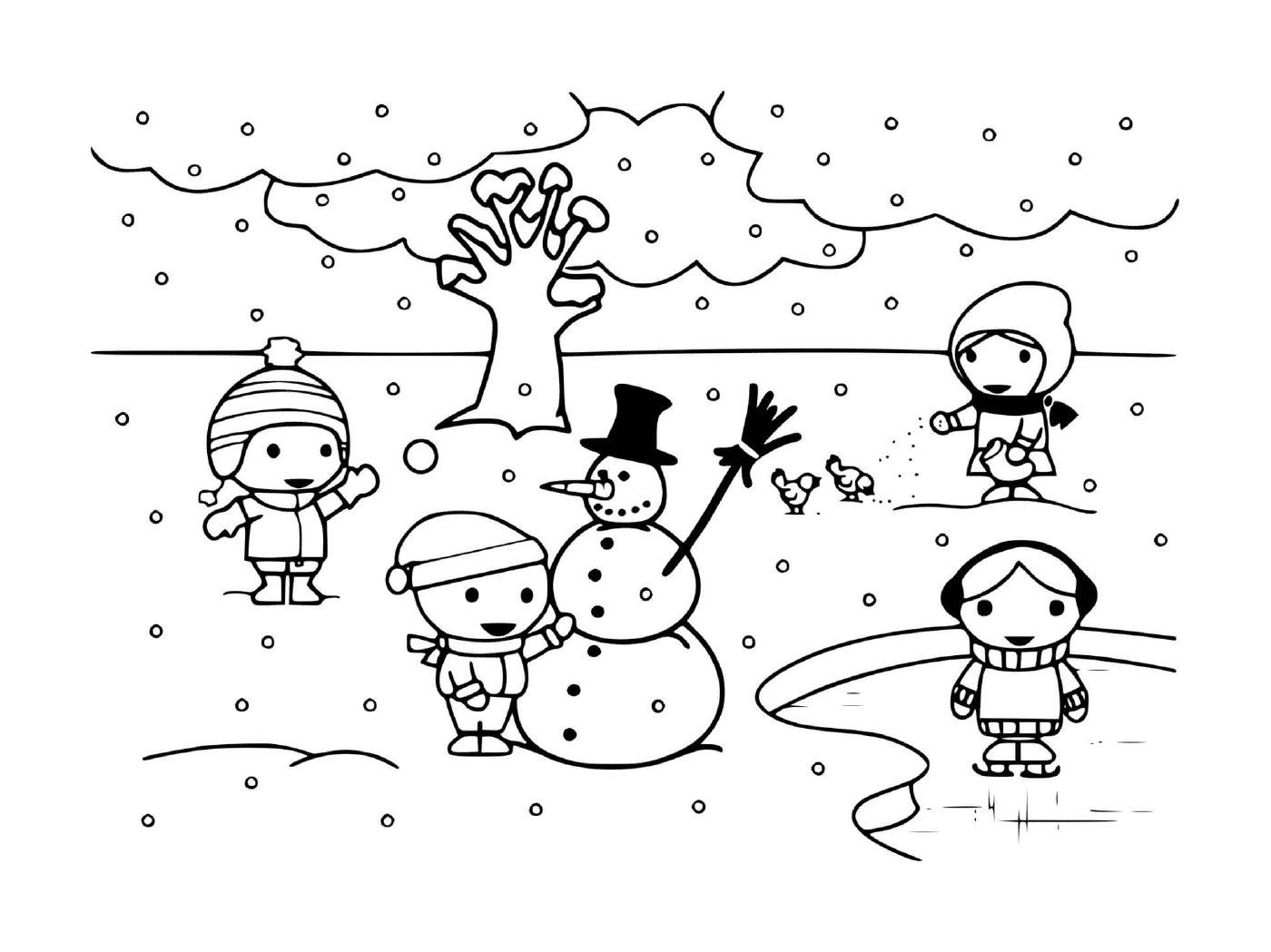  Los niños juegan con la nieve en invierno 